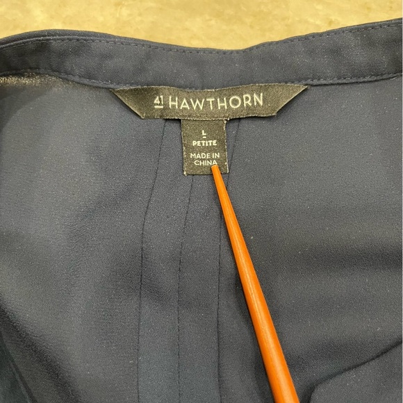 41‎ Hawthorn | Breyson Pleat Detail Split Neck Blouse | Navy | Petite Large - Picture 10 of 12